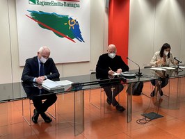 Nuovo Patto per il Lavoro e per il Clima, l'Emilia-Romagna firma l'intesa per rilancio e sviluppo fondati sulla sostenibilità